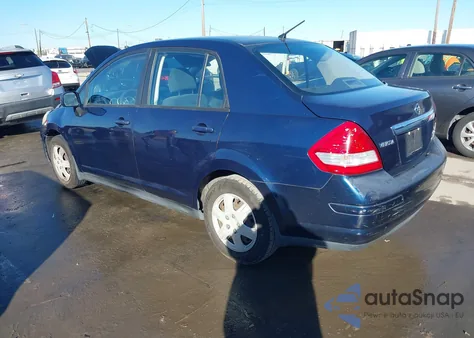 2011 Nissan Versa 1.8S z USA, uszkodzony, nr VIN 3N1BC1AP3BL445004